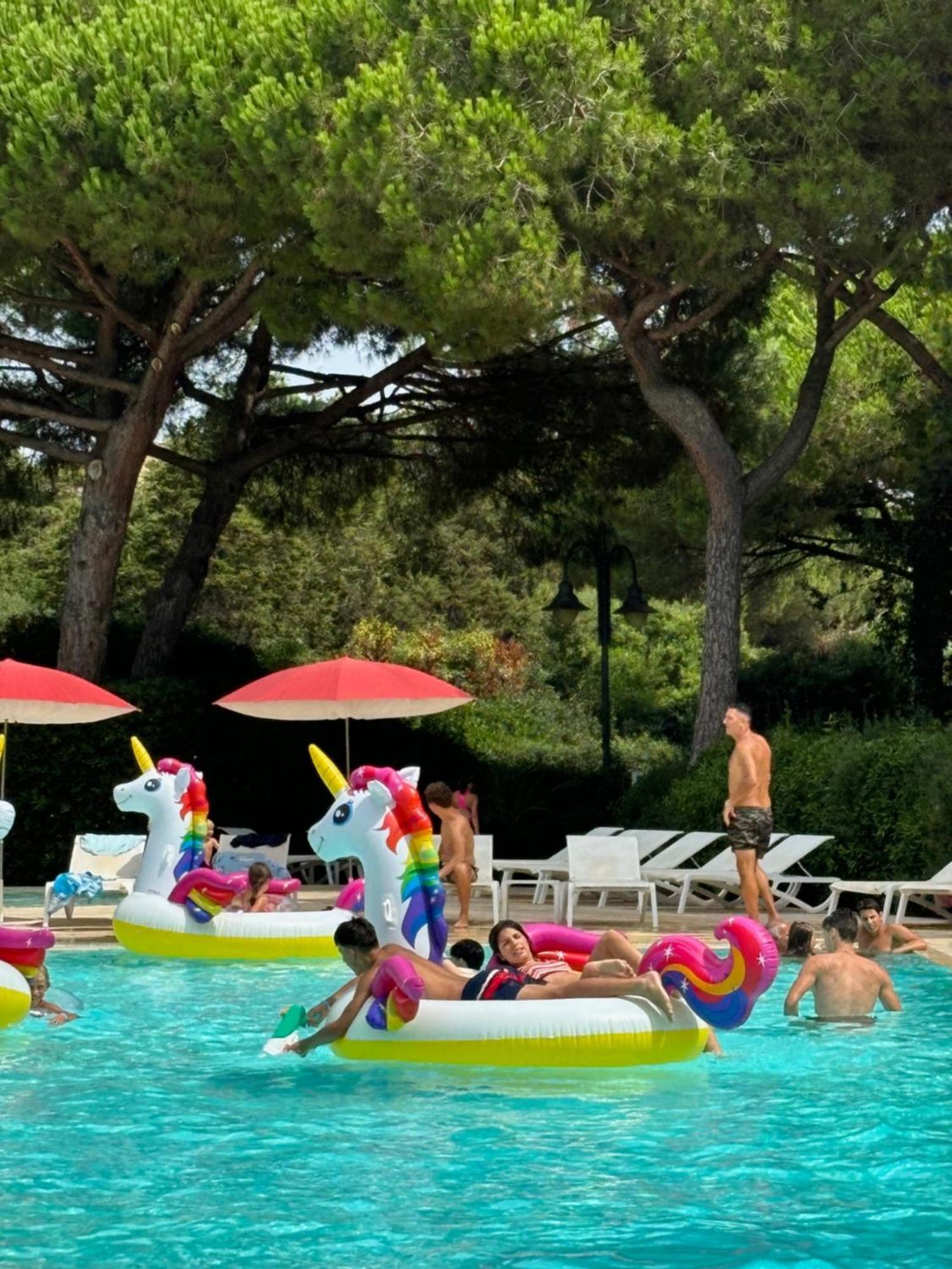 Villaggio I Sorbizzi マリーナ・ディ・ビッボーナ エクステリア 写真